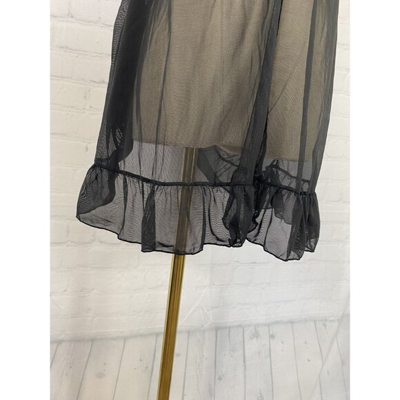 ⭐ 3/$15 Inner Secrets Large Black Mesh Chemise Red Heart Floral Embroidery - Picture 3 of 9